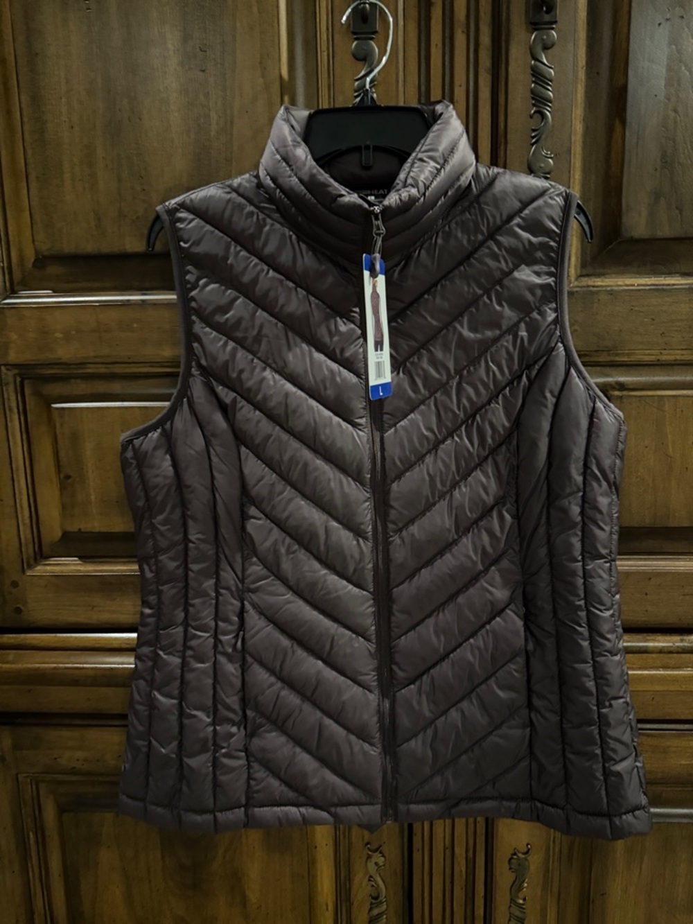 NWT Packable Quilted Sleeveless Vest - Plum Color - Large